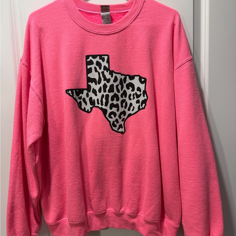Gildan Bright Pink Sweatshirt